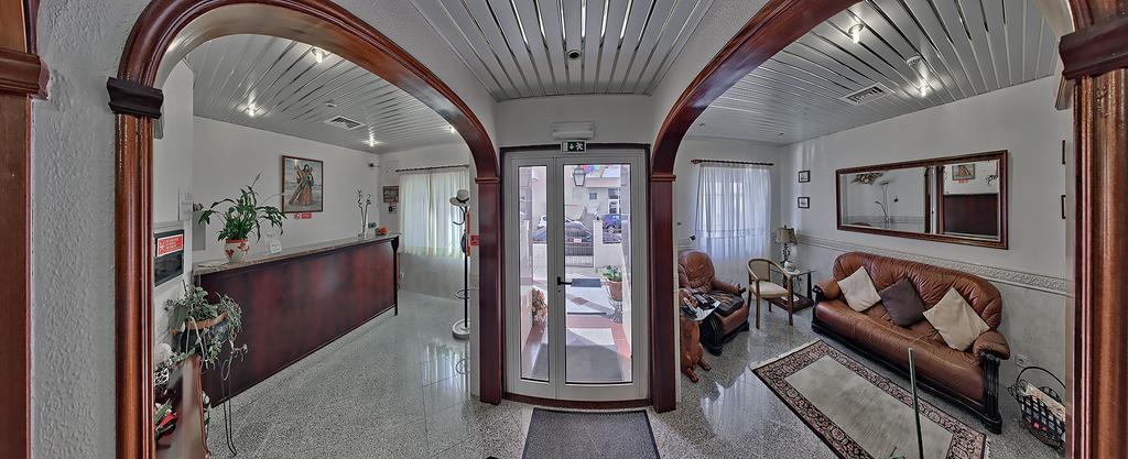 Residencial Santo Andre Hotel Barreiro  Buitenkant foto